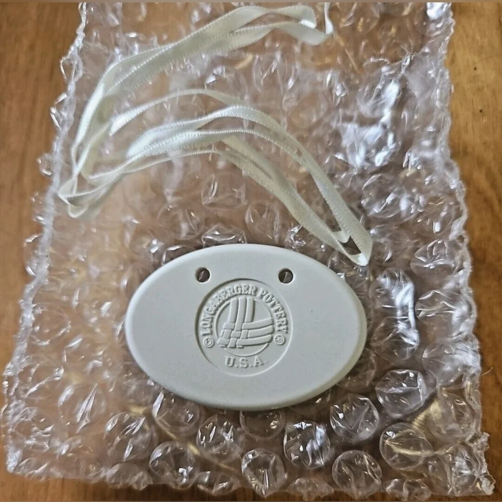 Longaberger 1999‎ Mother's Day Tie-On Ceramic Tag, Dated 1999 - NIB